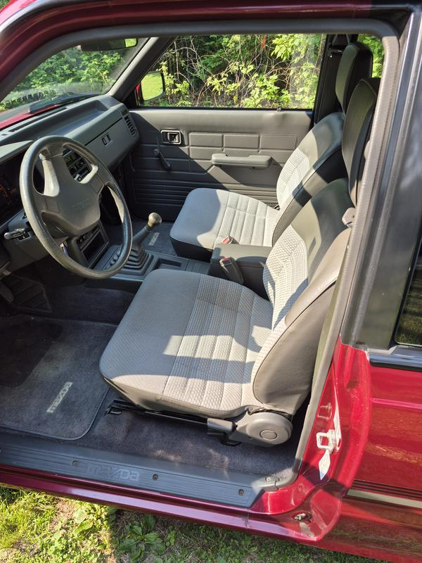 mazda b-series 1993 Image - 45453519