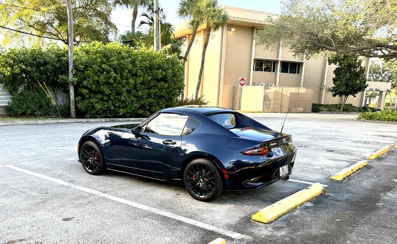 mazda mx-5-miata 2022 Image - 51625941