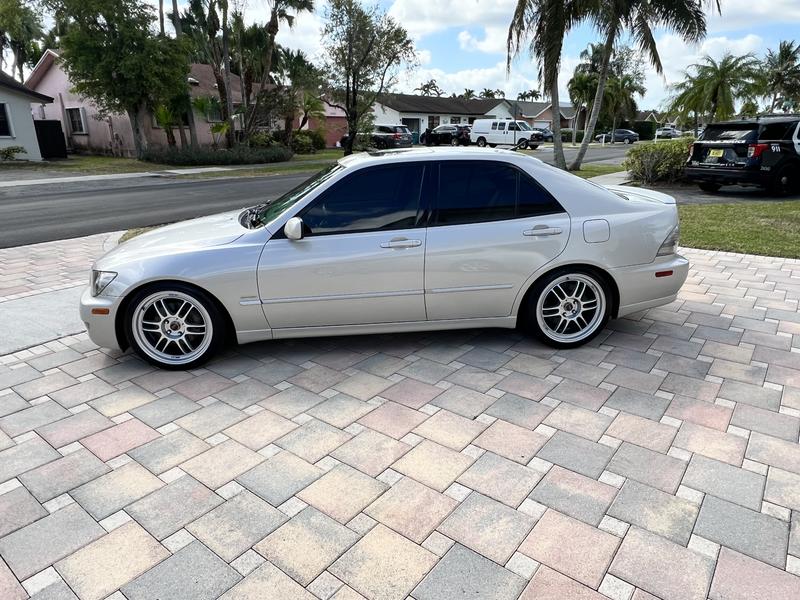 lexus is 2001 Image - 42123440