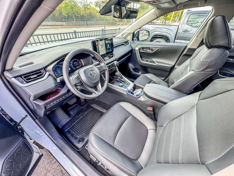 toyota rav4-plug-in-hybrid 2025 Image - 47596168