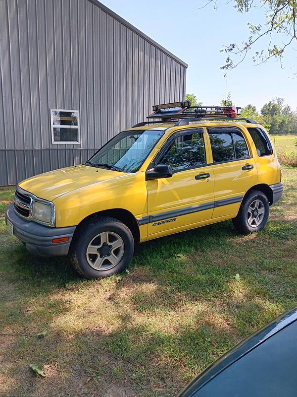 chevrolet tracker 2000 Image - 49834295