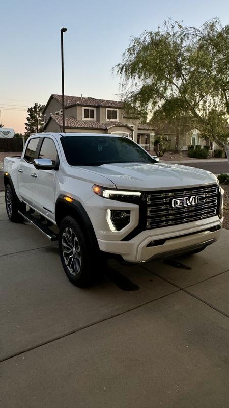 gmc canyon-crew-cab 2026 Image - 48165366