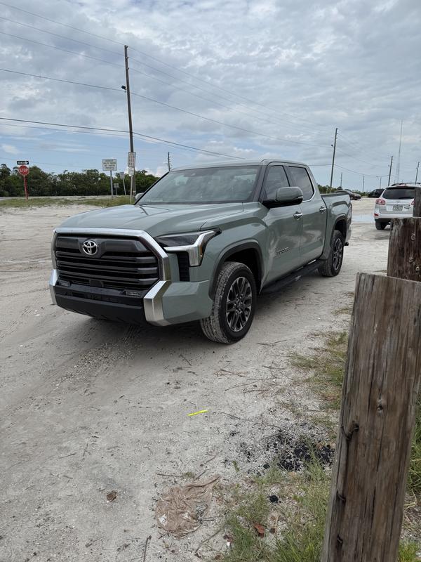 toyota tundra-crewmax 2022 Image - 47540920