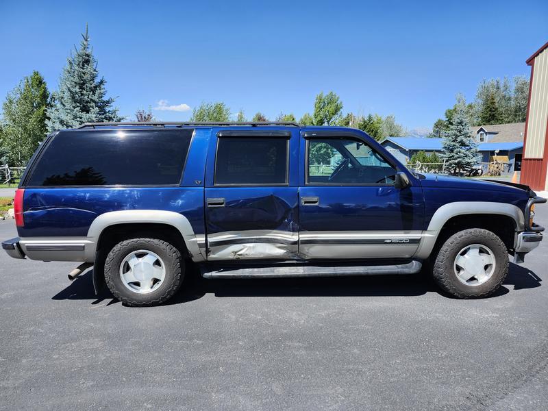 chevrolet suburban-1500 1992 Image - 44653912