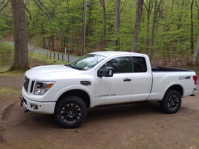 nissan titan-xd-king-cab 2018 Image - 11295270