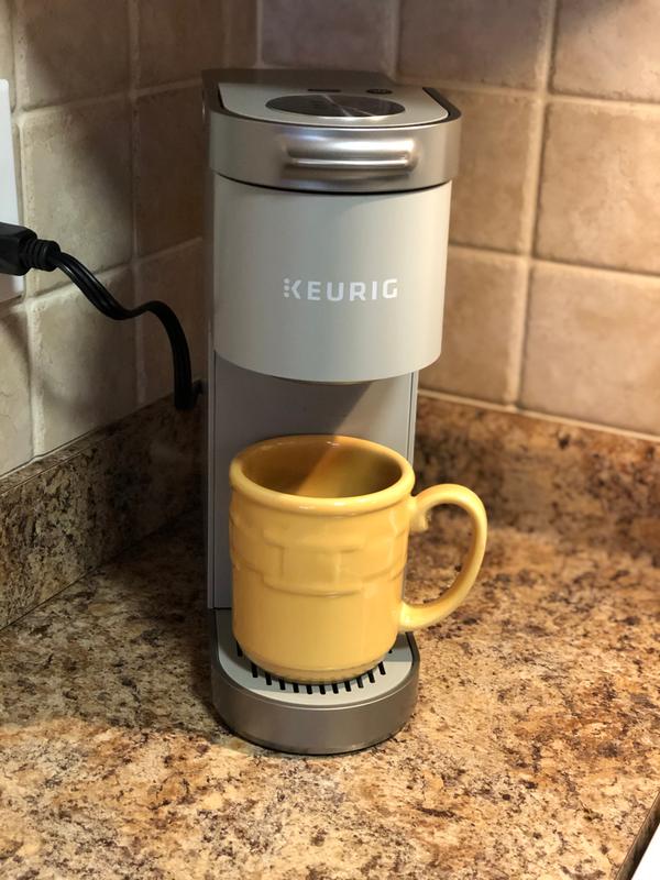 Keurig K-Mini Plus Single Serve Coffee Maker in Cardinals Red