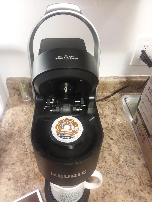 Keurig K-Slim Coffee Maker Single Serve K-cup Pod Coffee Brewer- White  611247391112