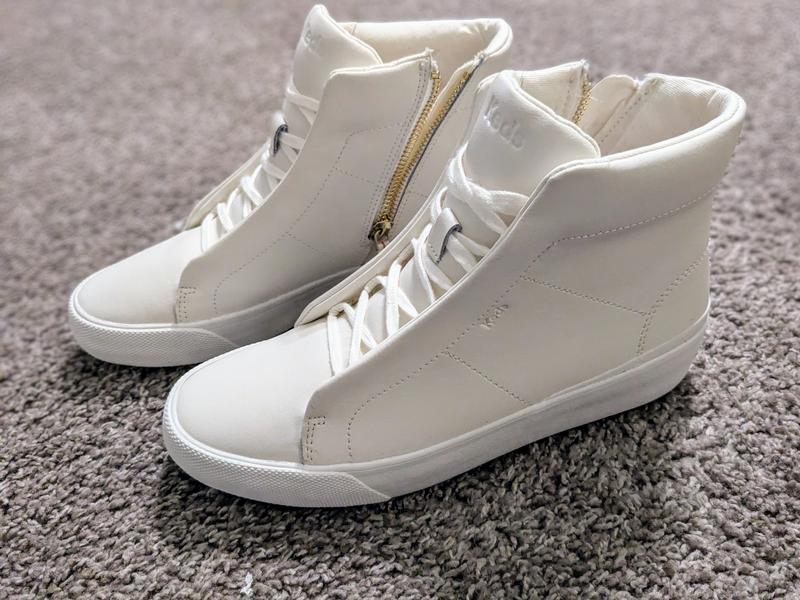 Review Thumbnail Image 0 323445862