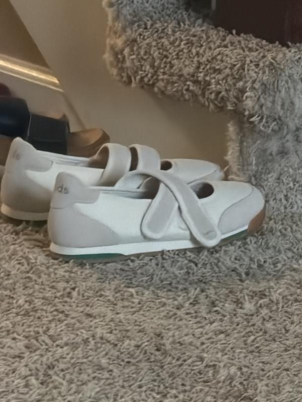 Customer photo for "Not the right shoes for me"