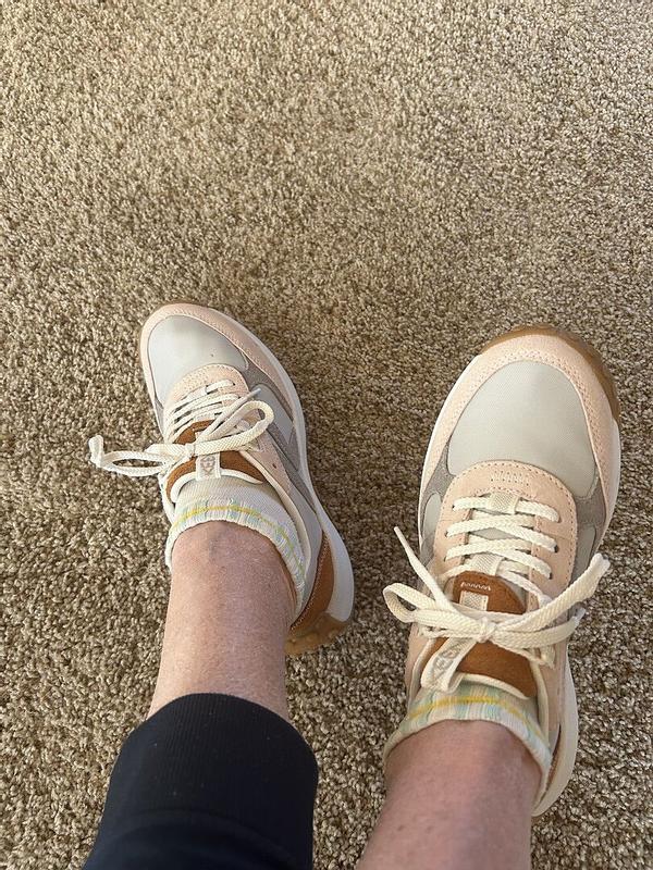 Review Thumbnail Image 0 381570359