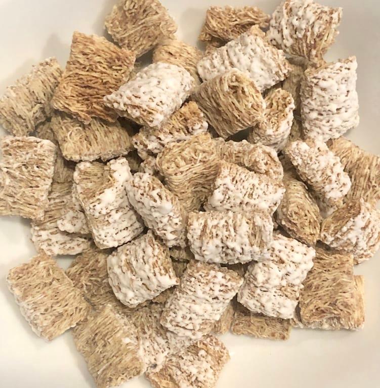 Kellogg's Frosted Mini-Wheats Breakfast Cereal, Original, 24oz Box, 1 Box