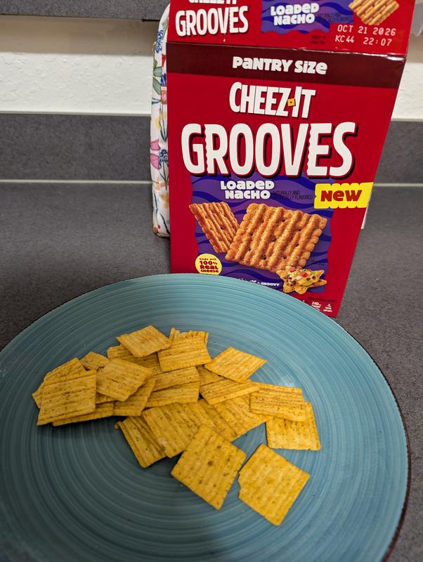 Cheez-It® Grooves® Loaded Nacho Crackers | Cheez-It®