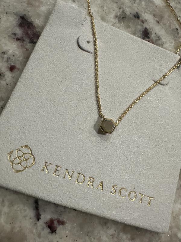 Davie 18k Gold Vermeil Pendant Necklace in White Opal | Kendra Scott