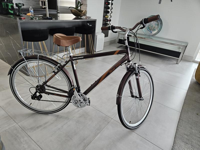 700c Monte Vista Men s Hybrid Bike for Ages 14