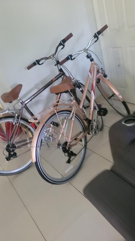 700c Monte Vista Women s Hybrid Bike for Ages 14