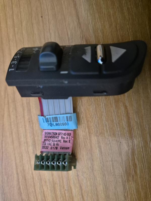 Simple solid state part