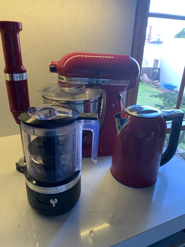 My new chopper amongst my stick blender, mixer and kettle .   ❤️❤️❤️