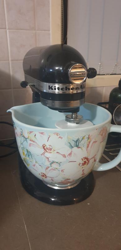 Look amazing in a black mixer