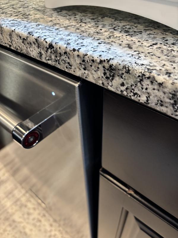 360° Max Jets™ Third Rack Dishwasher with Stainless Steel