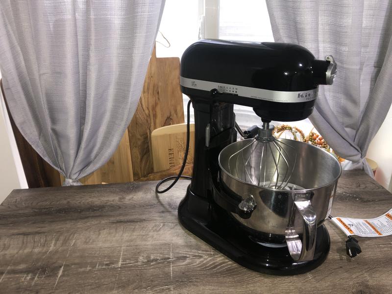 KitchenAid Pro 600 Mixer 6qt 575W - appliances - by owner - sale