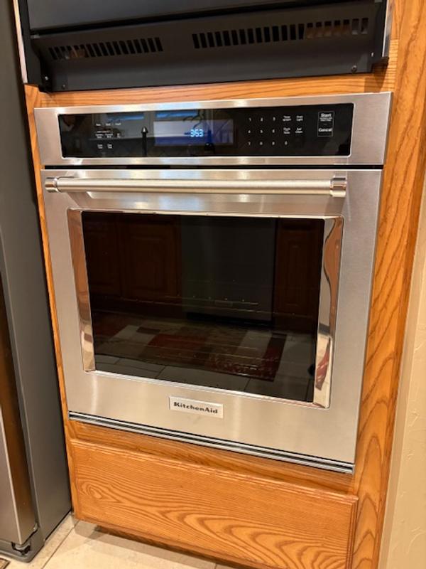 KitchenAid 27-in Smart Single Electric Wall Oven with Air Fry Single ...