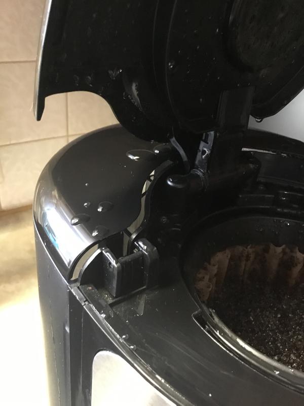 KitchenAid KCM111OB 12-Cup Glass Carafe Coffee Maker - Onyx Black 