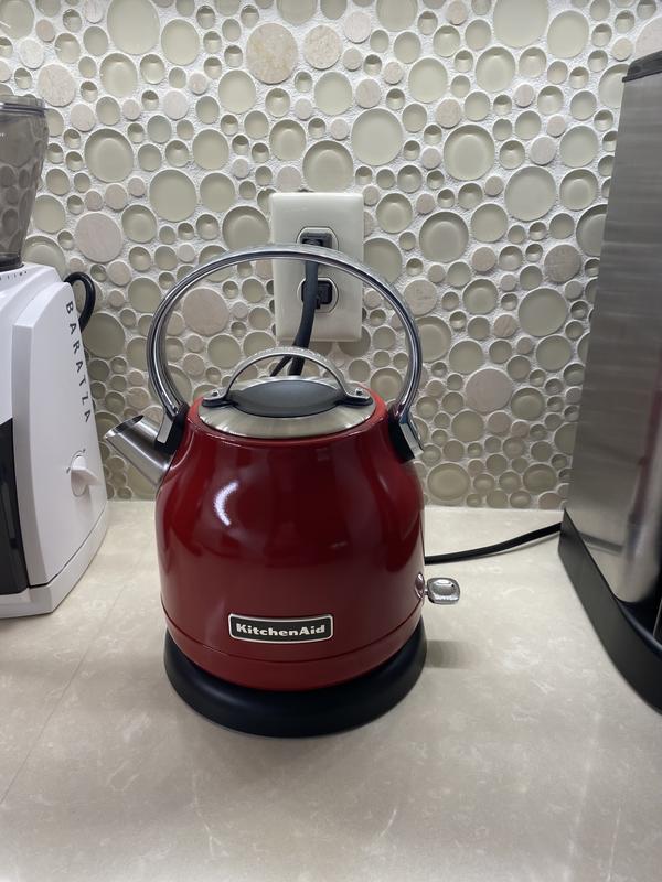 Pistachio 1.25 L Electric Kettle KEK1222PT | KitchenAid