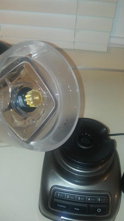  KitchenAid KSB1570SL 5-Speed Blender with 56-Ounce BPA