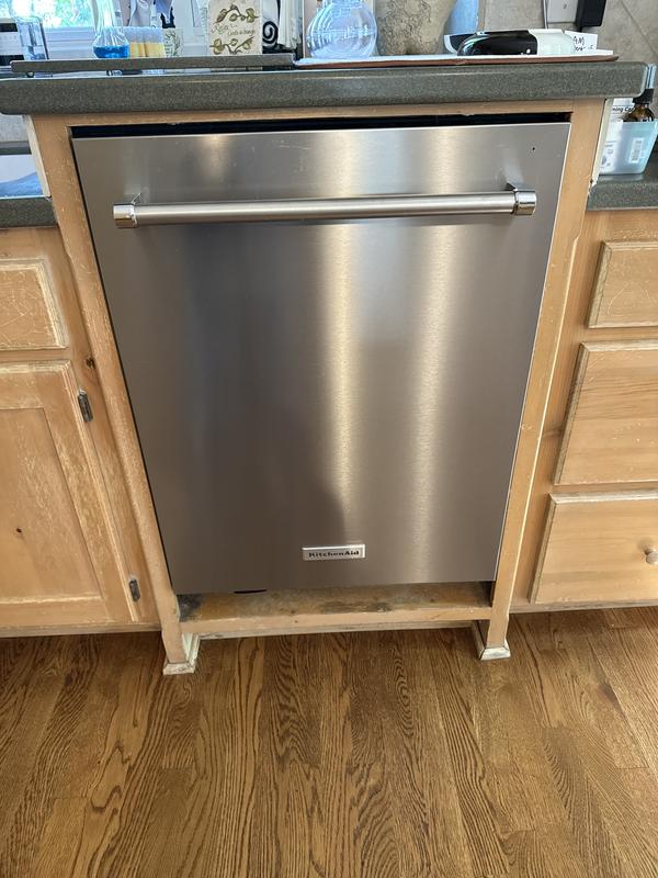 360° Max Jets™ Third Rack Dishwasher with Stainless Steel