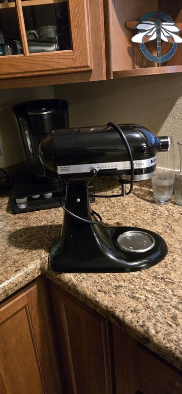 Onyx Black Classic™ Series 4.5 Quart Tilt-Head Stand Mixer Onyx Black Classic™ Series 4.5 Quart Tilt-Head Stand Mixer