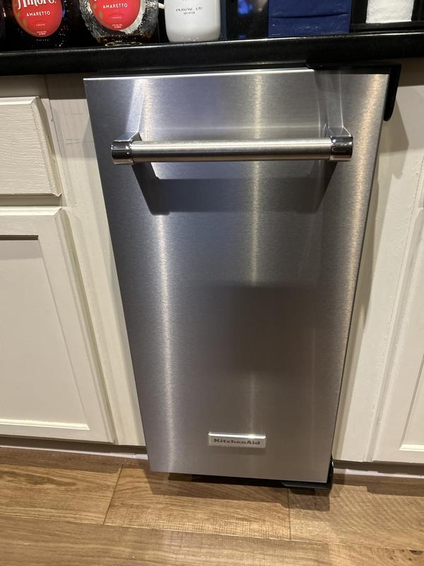 15'' Automatic Ice Maker with PrintShield™ Finish Stainless Steel