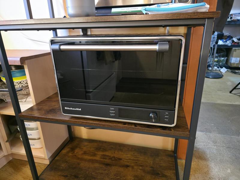 Looks great sitting in my Baker's Rack, and love the magnetic temperature probe holder