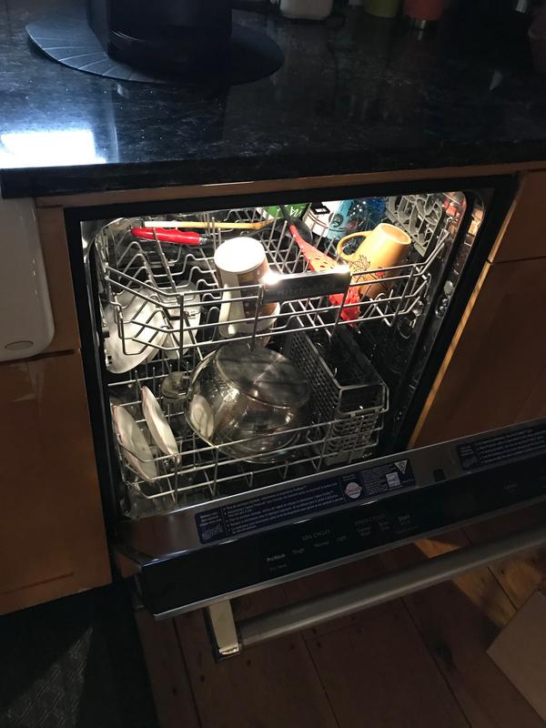 KitchenAid KDTM404ESS Dishwasher Review - Reviewed