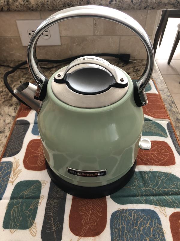 Pistachio 1.25 L Electric Kettle KEK1222PT | KitchenAid