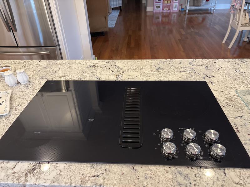 KitchenAid 36-in 5 burners Smooth Surface (Radiant) Black