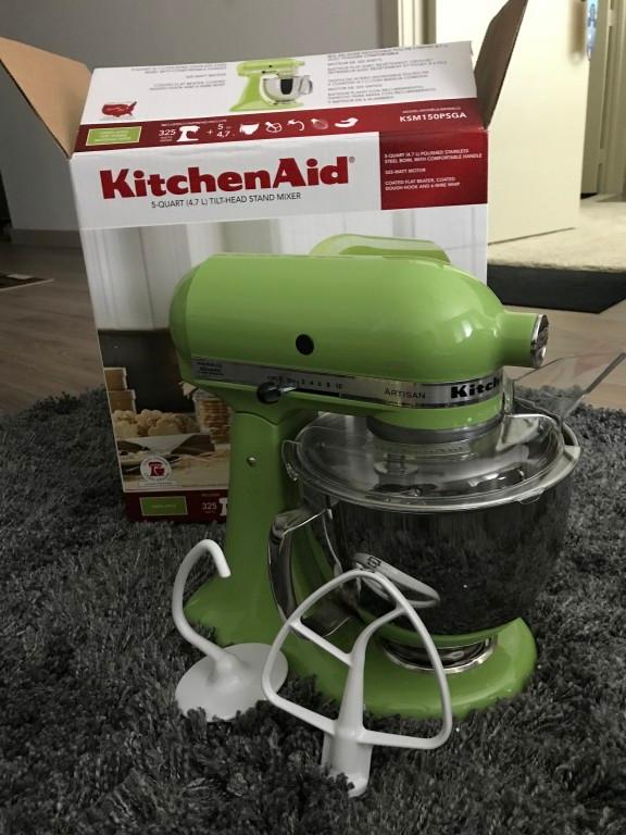 KitchenAid KSM150PSGA Artisan Series Tilt-Head Stand Mixer Green Apple  KSM150PSGA - Best Buy
