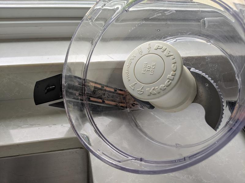 Food debris in handle that cannot be cleaned