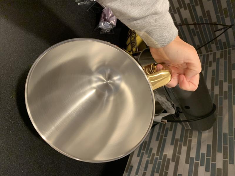 Wide bowl equals no spills