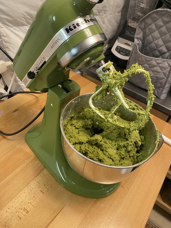 Artisan® Series 5 Quart Tilt-Head Stand Mixer - Pistachio
