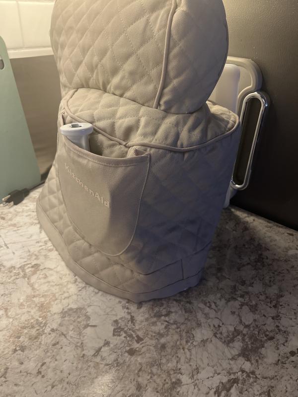 Customer carousel item 9.