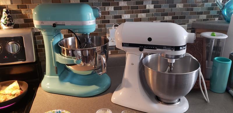 KitchenAid Professional 600 Series 6 Qt. 10-Speed White Stand