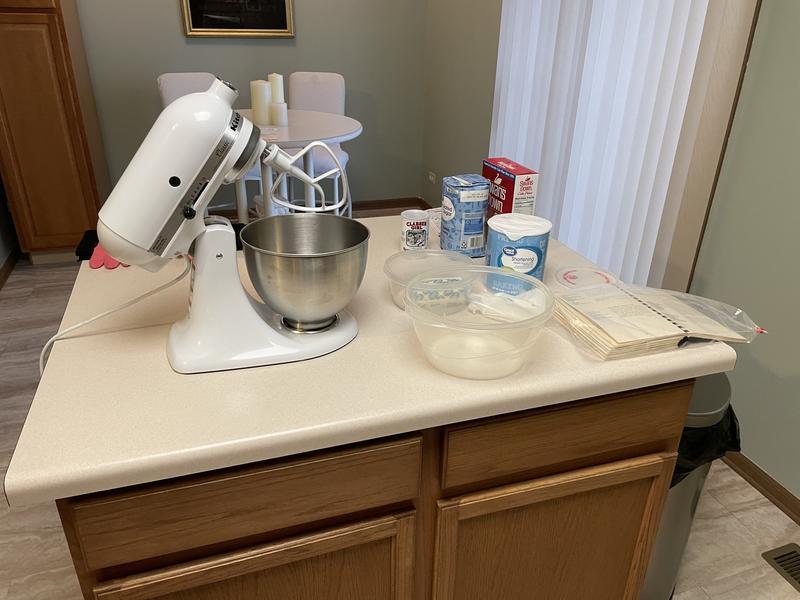 KitchenAid Classic Series 4.5 Qt. 10-Speed Tilt-Head Stand Mixer