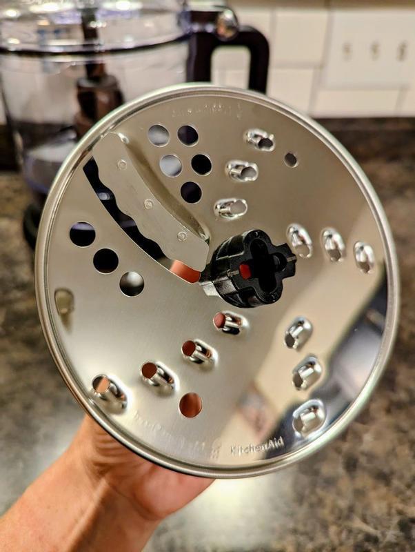 How to Disassemble Food Processor Attachments: Easy Step-by-Step Guide