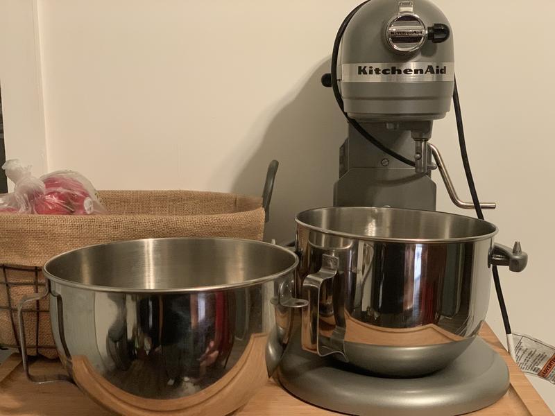 5 Quart Bowl-Lift Polished Stainless Steel Bowl with Flat Handle