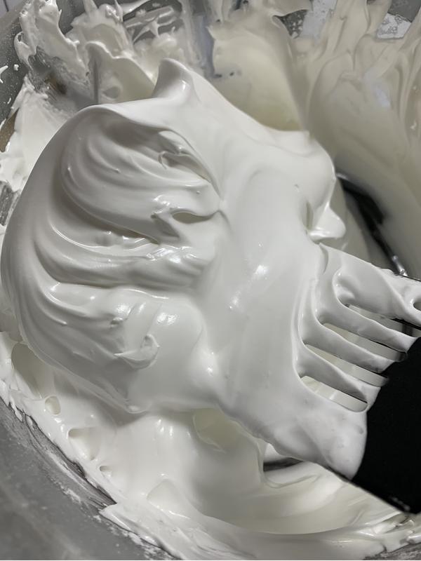 Perfectly mixed meringue