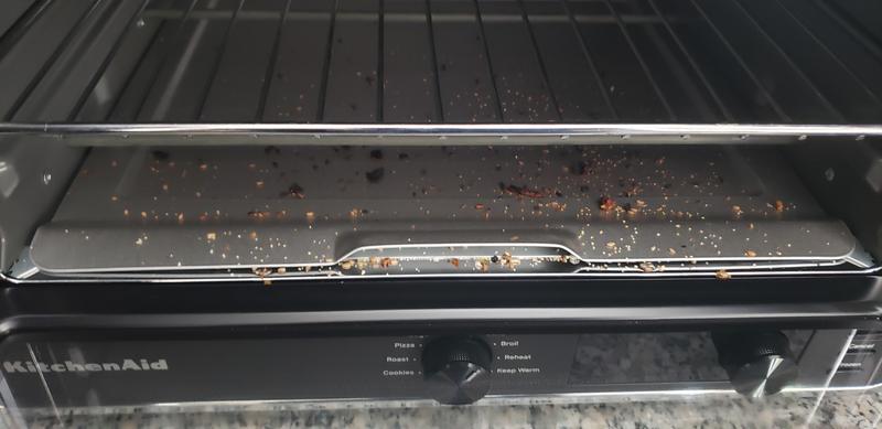 Crumb catcher is poorly designed