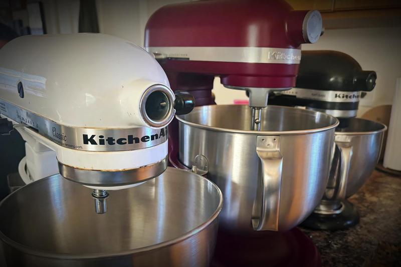Refurbished 7 Quart Bowl-Lift Stand Mixer - Porcelain White