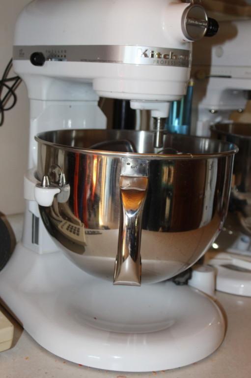 Refurbished Professional 600™ Series 6 Quart Bowl-Lift Stand Mixer