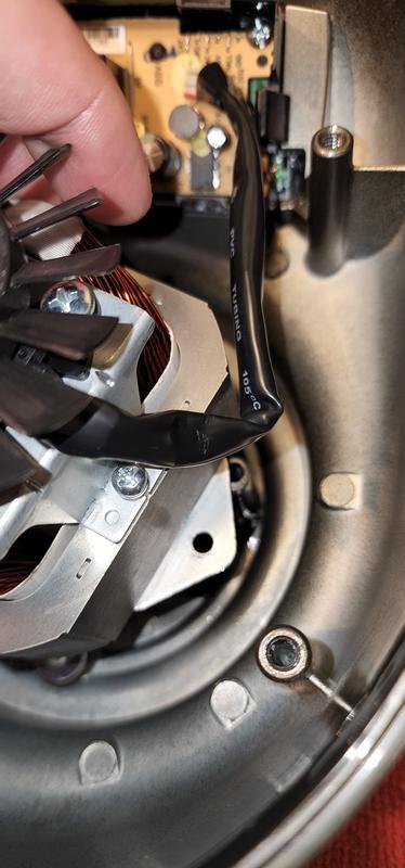 Broken motor mounting (right side)