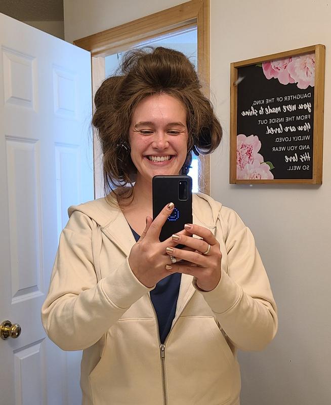 Customer photo for "Great volume! Nice rollers! Wish there were 2-4 more in the package. Clips are needed but not mentioned in instructions."